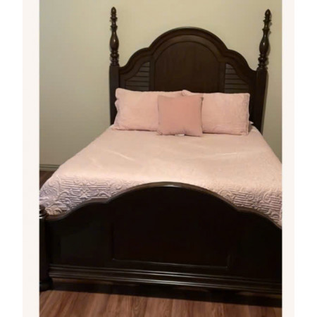 Wlcm Home : Giường Ngủ Châu Âu , King Size